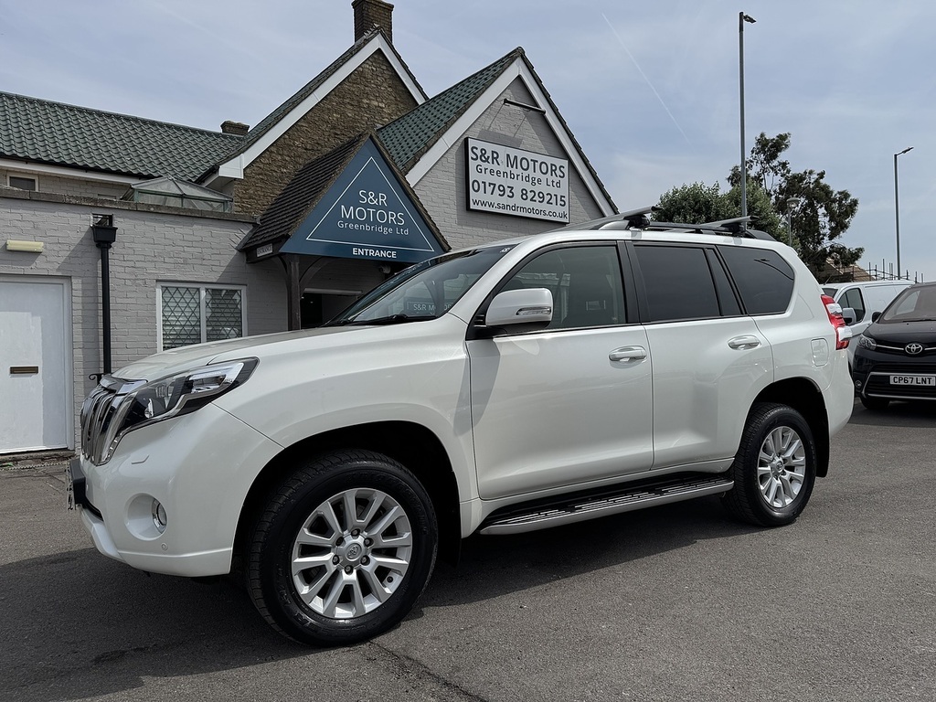 Toyota Land Cruiser D Icon White #3