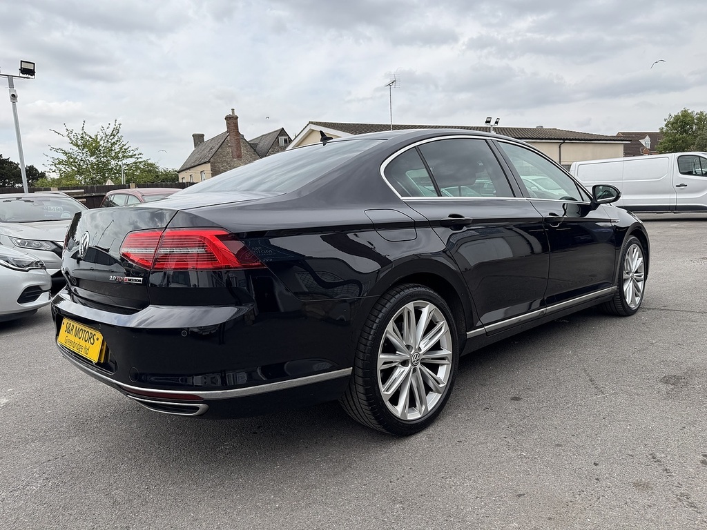 Volkswagen Passat Bitdi Bluemotion Tech Gt Black #4