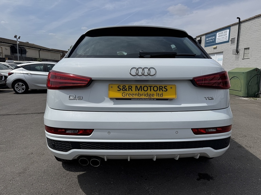Audi Q3 Tdi S Line YG15SYF White #5