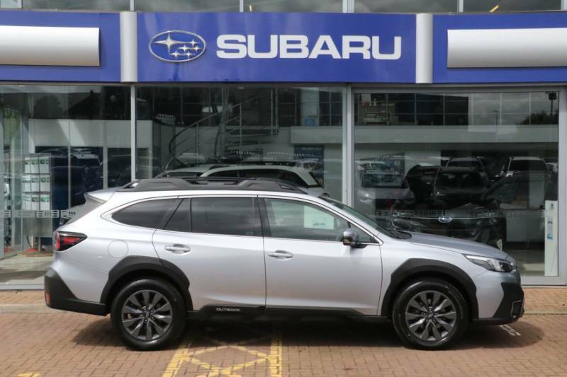 Subaru Outback 2.5I Limited Lineartronic Silver
