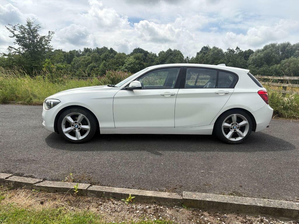 BMW 1 Series 2.0 118D Urban Euro 5 S S White #5