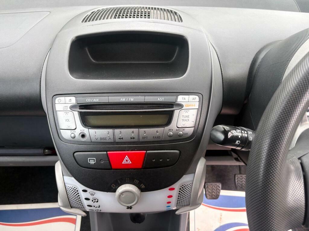 Citroen C1 1.0I Vtr Hatchback Euro 5 68 P Red #17
