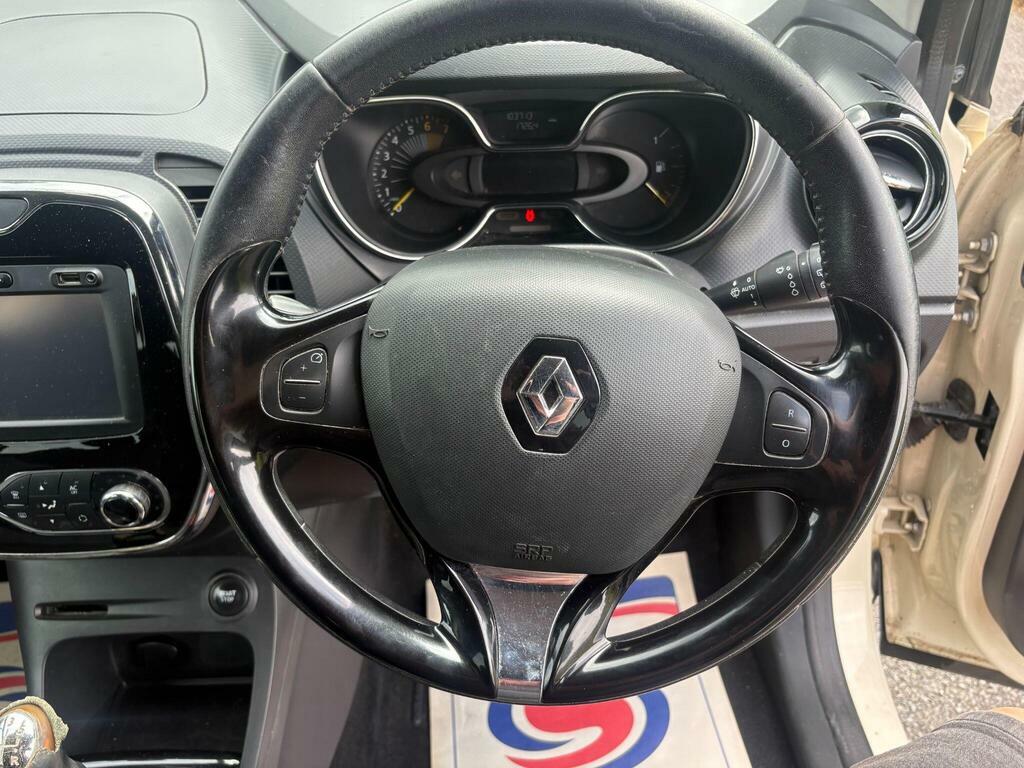 Renault Captur Suv 1.5 Dci Energy Signature Nav Euro 6 Ss Red #13