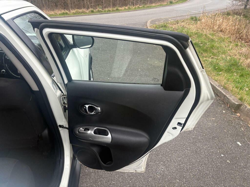 Nissan Juke 1.6 Visia White #29