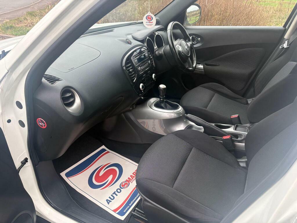 Nissan Juke 1.6 Visia White #24