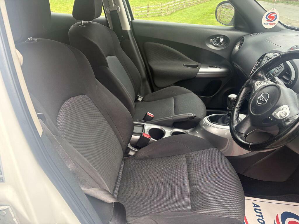 Nissan Juke 1.6 Visia White #16