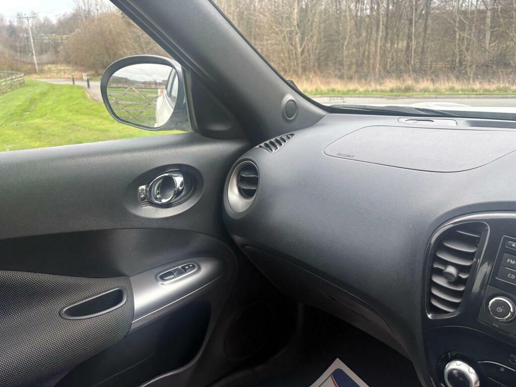 Nissan Juke 1.6 Visia White #22