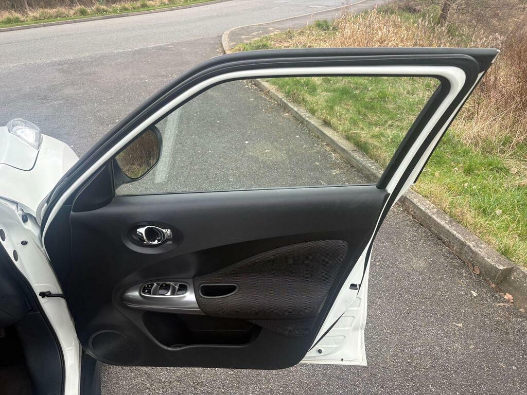 Nissan Juke 1.6 Visia White #13