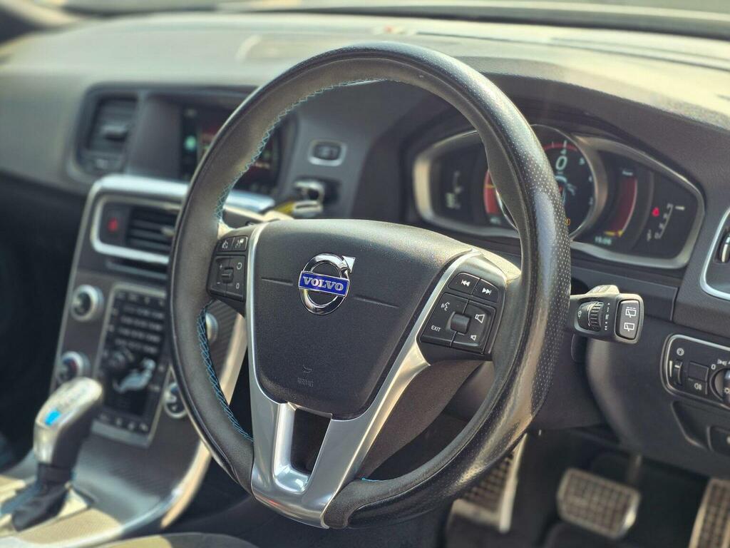 Volvo V60 D2 R-design Lux Nav U1069 White #16