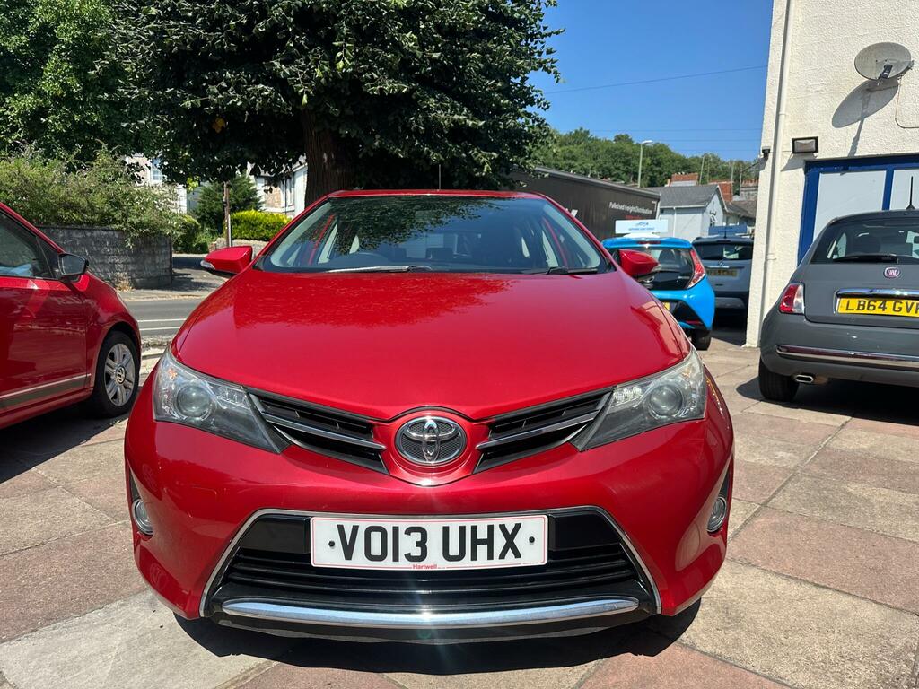 Toyota Auris 1.6 V-matic Icon Euro 5 Red #3