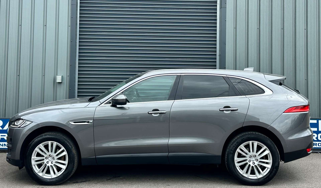 Jaguar F-Pace Portfolio Awd D 4Wd RV66ODG Grey #6