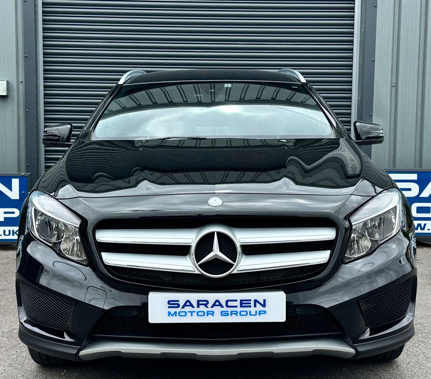 Mercedes-Benz GLA Class D Amg Line Black #2