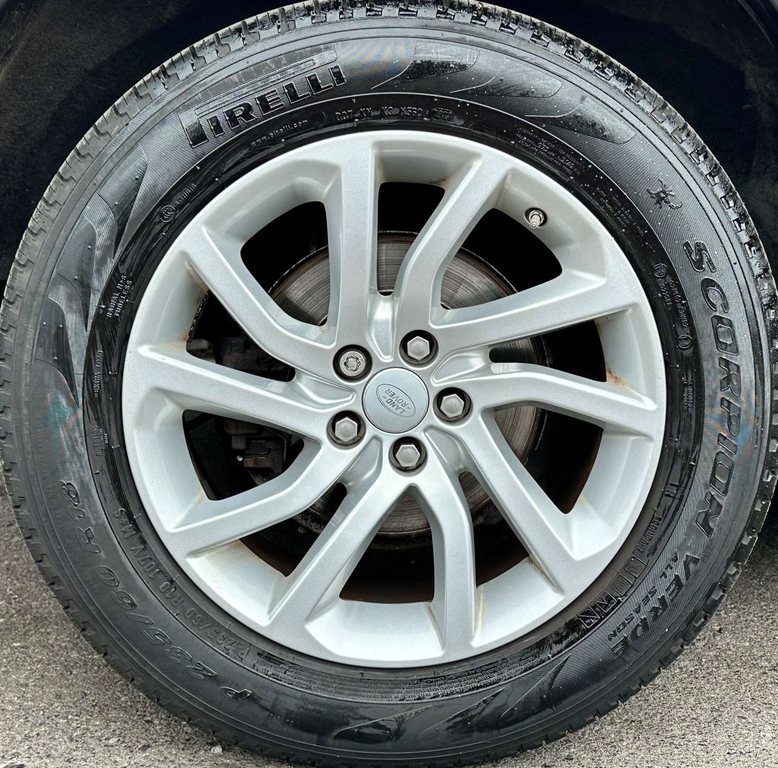 Land Rover Discovery Sport Td4 Hse Black Grey #13