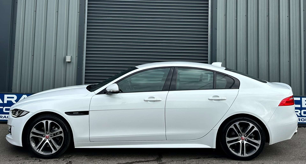 Jaguar XE R-sport D White #5