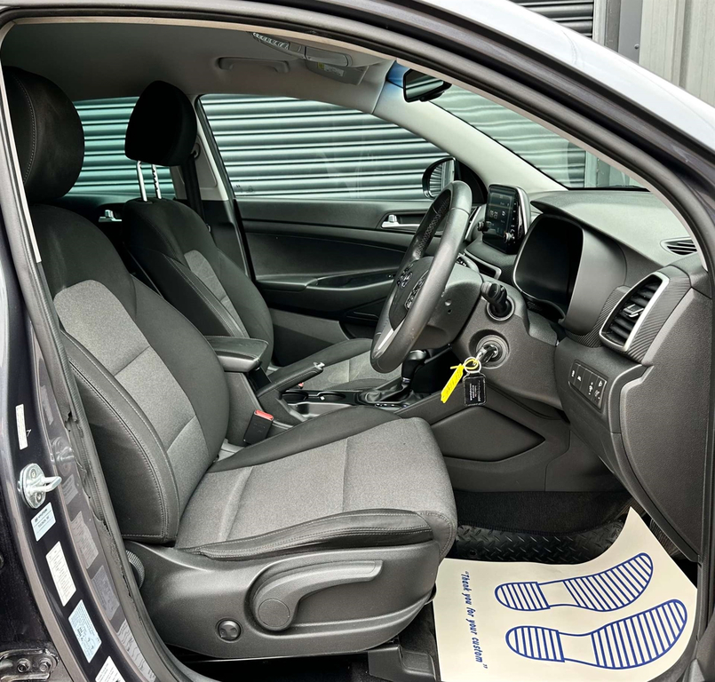 Hyundai Tucson 1.6L Se White #19