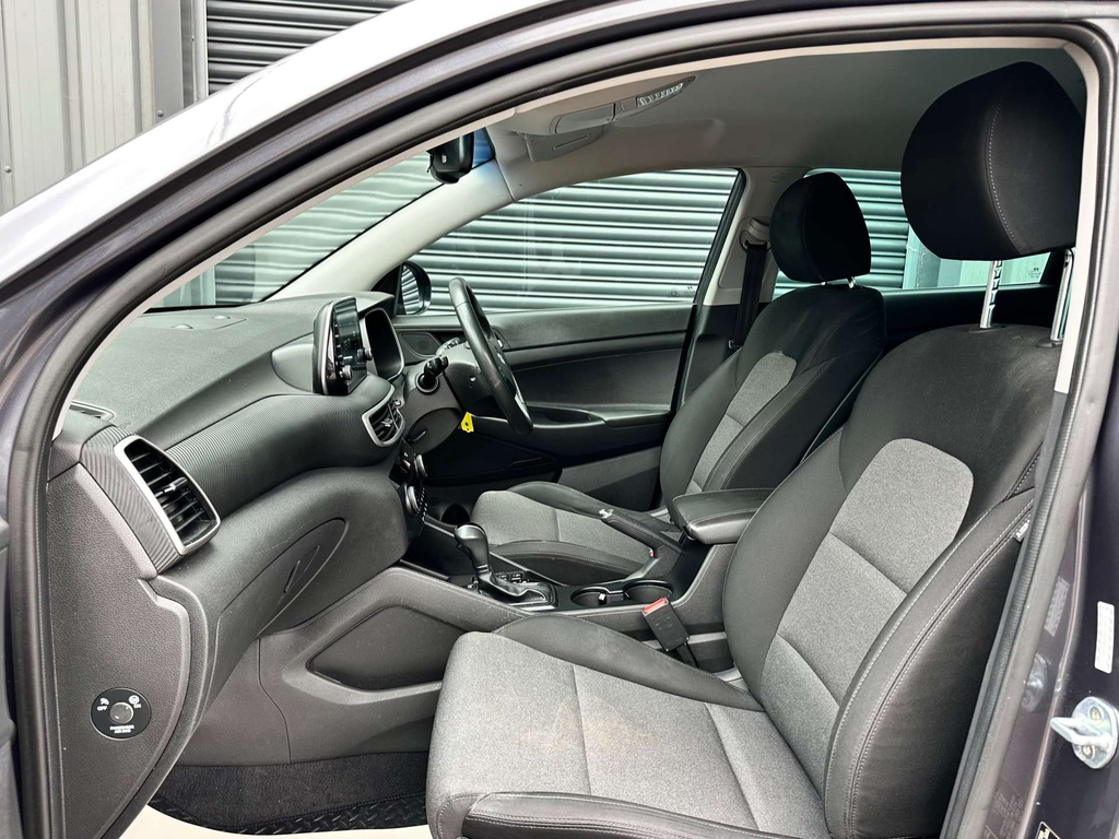 Hyundai Tucson 1.6L Se White #27