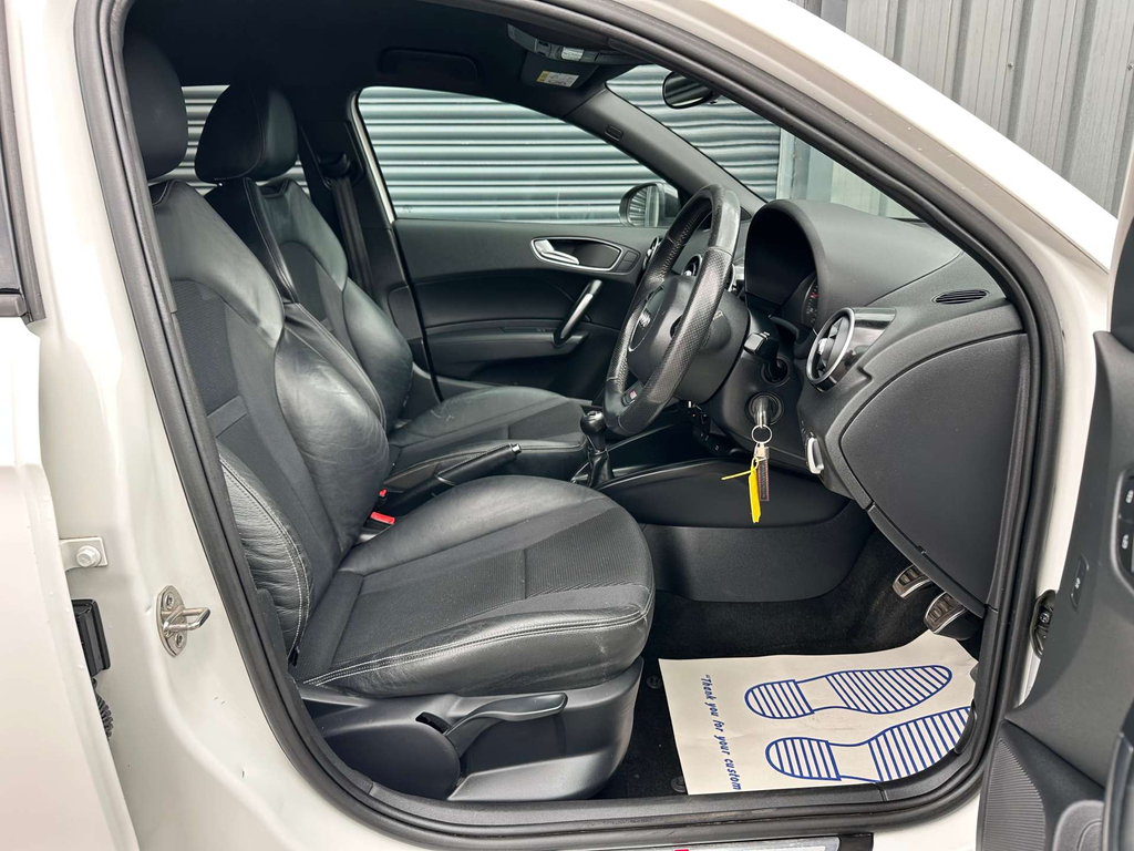 Audi A1 Tfsi Sport Sportback White #17