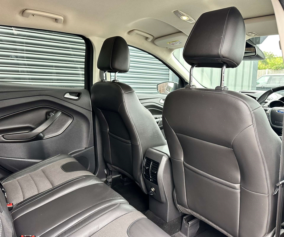 Ford Kuga 2.0 Titanium X Tdci 148 Bhp Silver #24