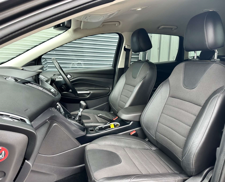 Ford Kuga 2.0 Titanium X Tdci 148 Bhp Silver #32