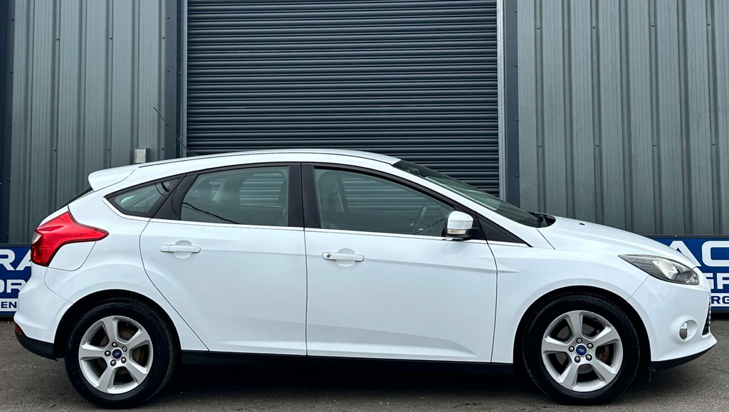 Ford Focus Zetec Navigator T ML14HSX #4