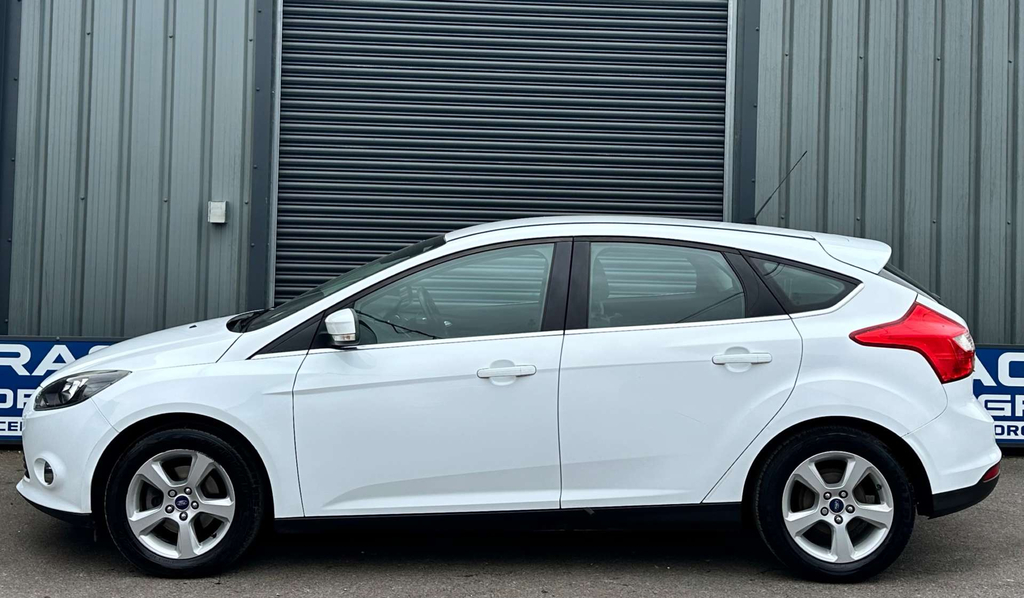 Ford Focus Zetec Navigator T ML14HSX #5