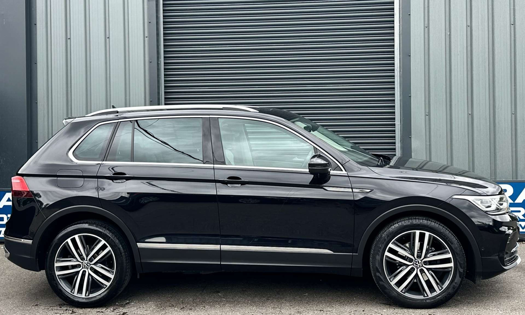 Volkswagen Tiguan Elegance Tsi MW70YZV #4
