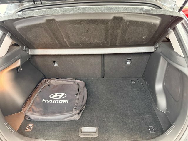 Hyundai Kona Hatchback Grey #28