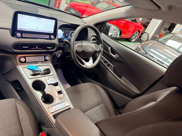 Hyundai Kona 64Kwh Premium 10.5Kw Charger Grey #2
