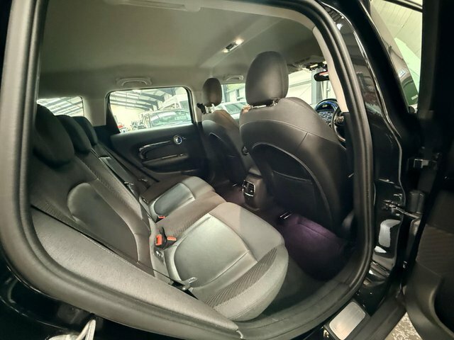 Mini Clubman 2L Cooper D Black #33