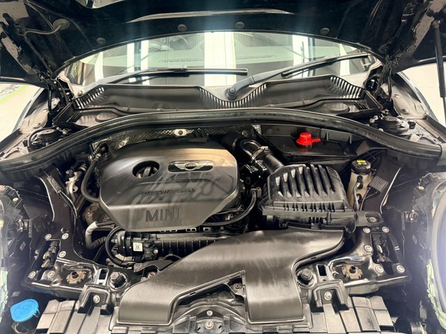 Mini Clubman 2L Cooper D Black #35