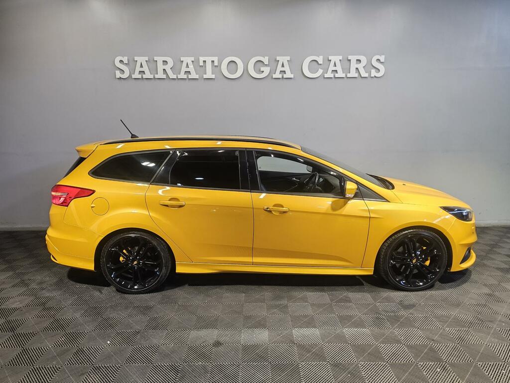 Ford Focus 2.0T Ecoboost St-3 Estate Euro 6 EK67FVN Yellow #4