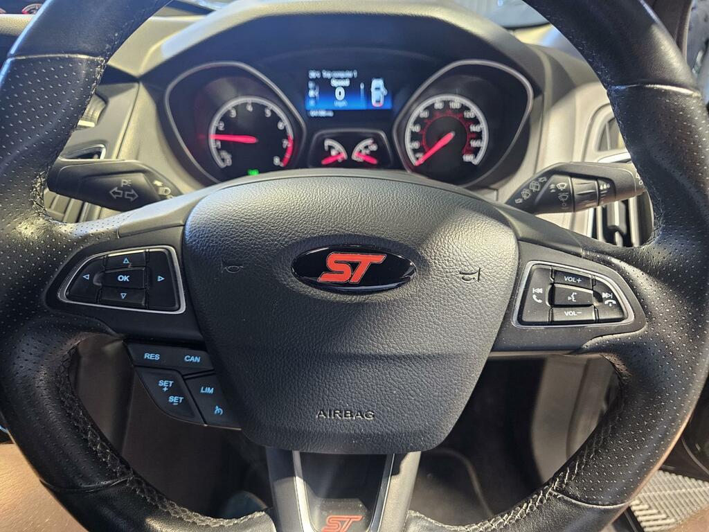 Ford Focus St-3 Black #5