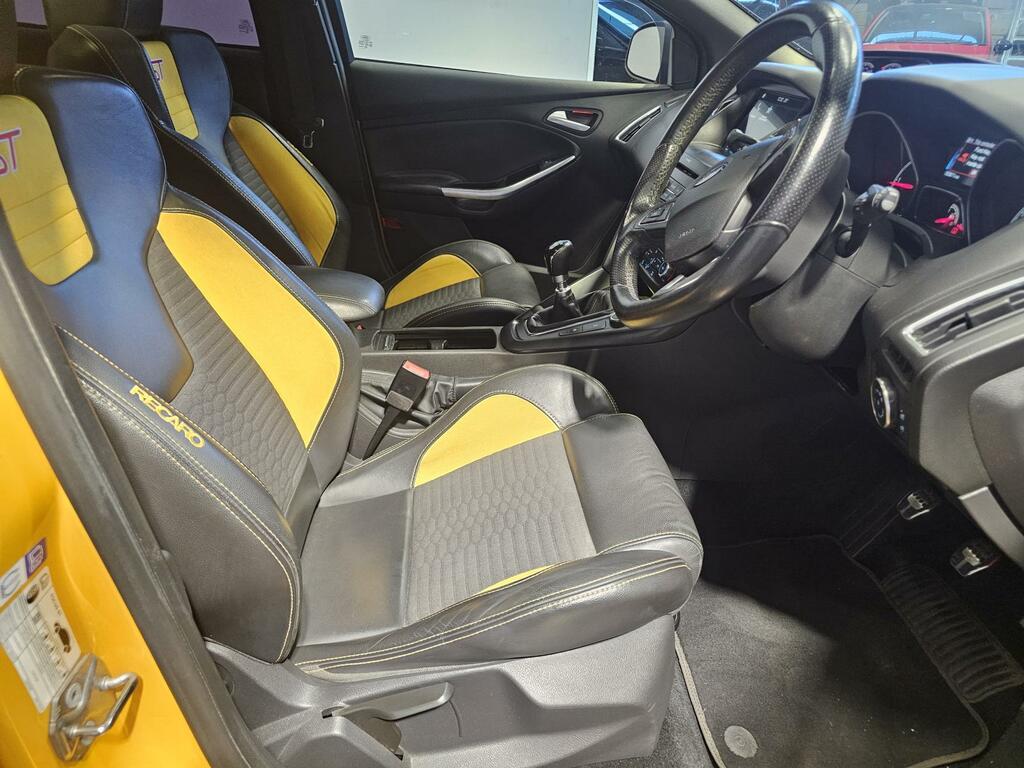 Ford Focus St-2 Yellow #4