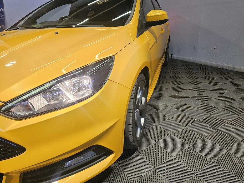 Ford Focus St-2 Yellow #6