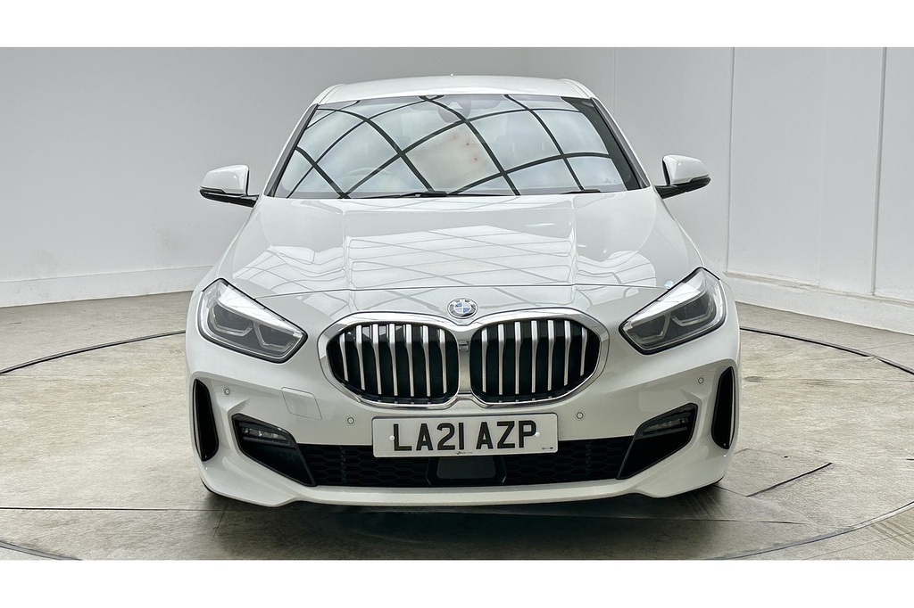 BMW 1 Series 118D M Sport White #3