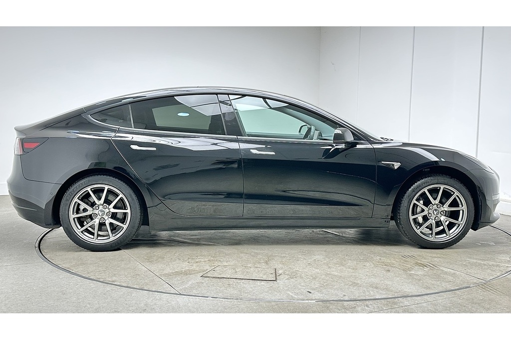 Tesla Model 3 Standard Range Plus YK69JUX Black #4