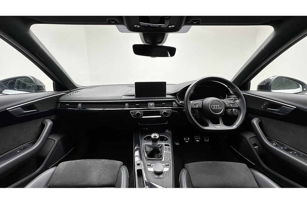 Audi A4 Avant Tfsi Black Edition White #2