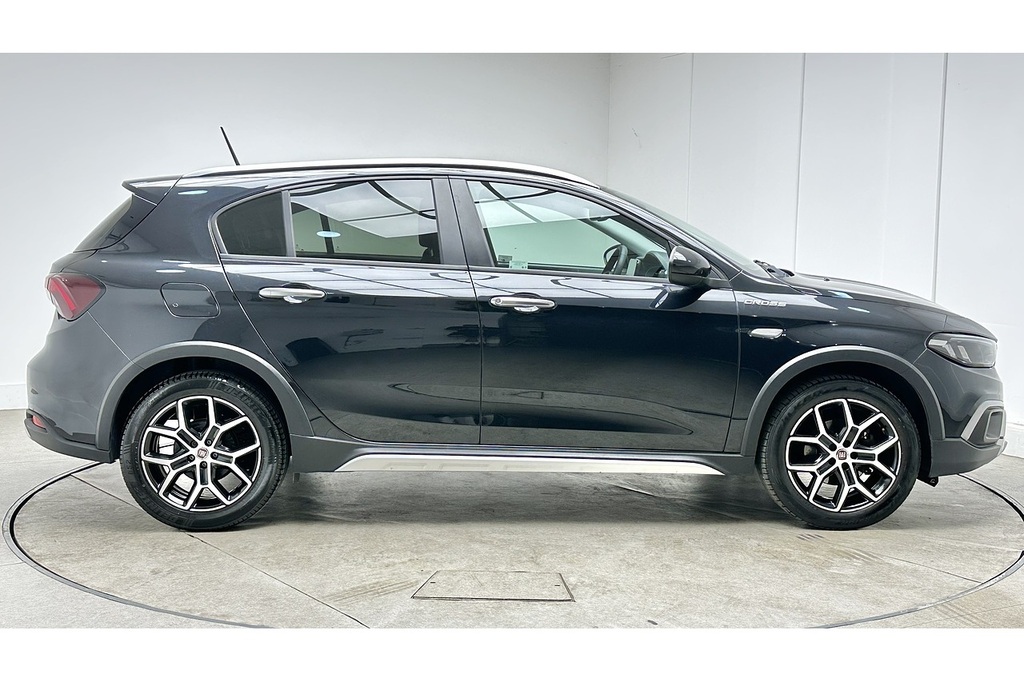Fiat Tipo Cross Black #4