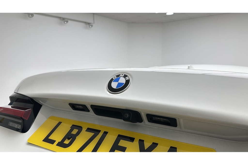 BMW 5 Series Dieselhybrid 4dr 202208239072065 #11