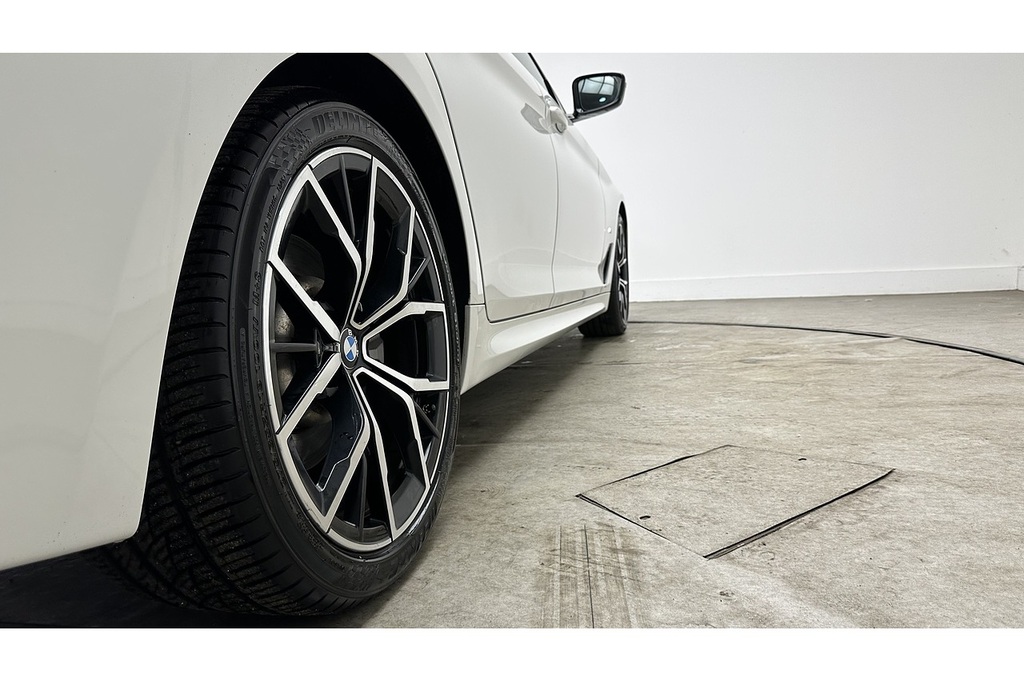 BMW 5 Series Dieselhybrid 4dr 202208239072065 #12