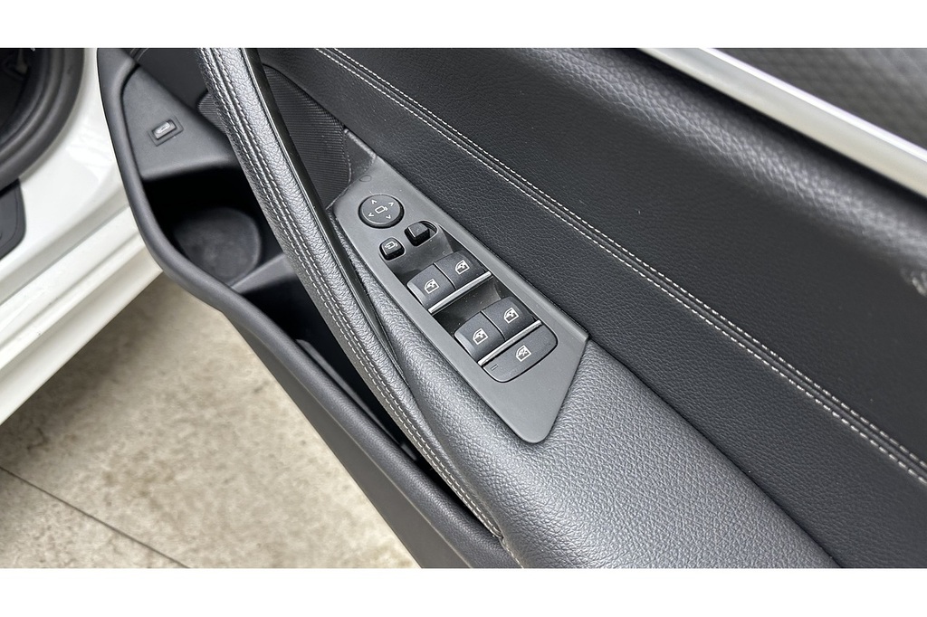 BMW 5 Series Dieselhybrid 4dr 202208239072065 #26