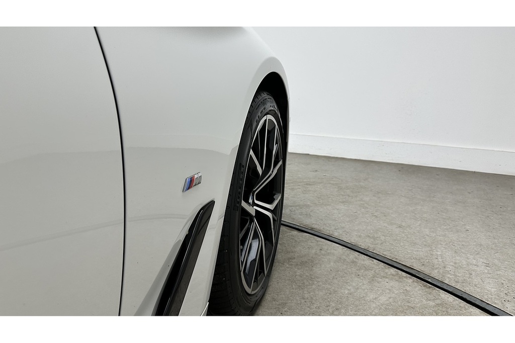 BMW 5 Series Dieselhybrid 4dr 202208239072065 #14