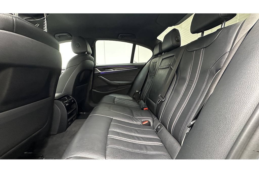 BMW 5 Series Dieselhybrid 4dr 202208239072065 #18
