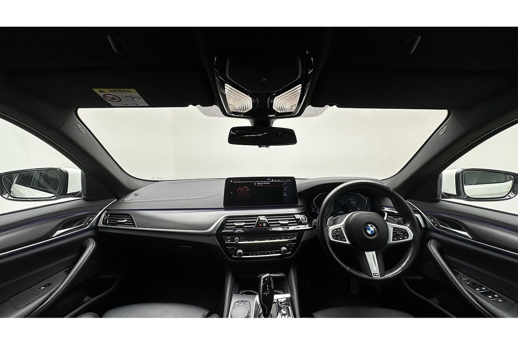 BMW 5 Series 520D Mht M Sport White #2