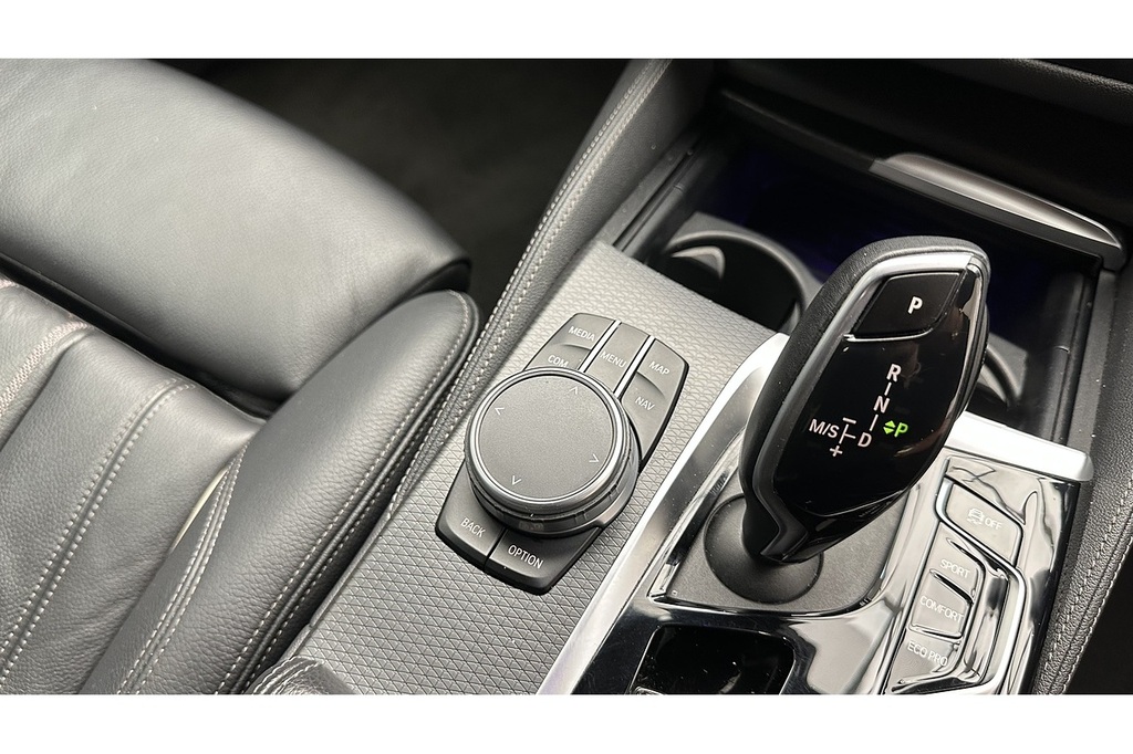 BMW 5 Series Dieselhybrid 4dr 202208239072065 #46