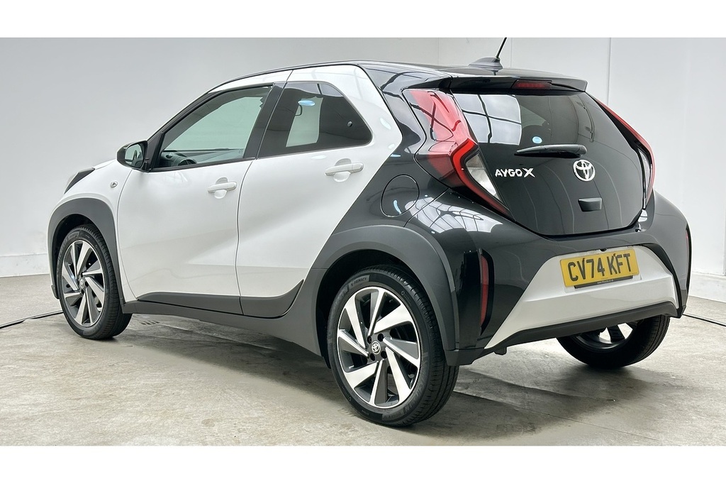 Toyota Aygo X Vvt-i Edge White #5