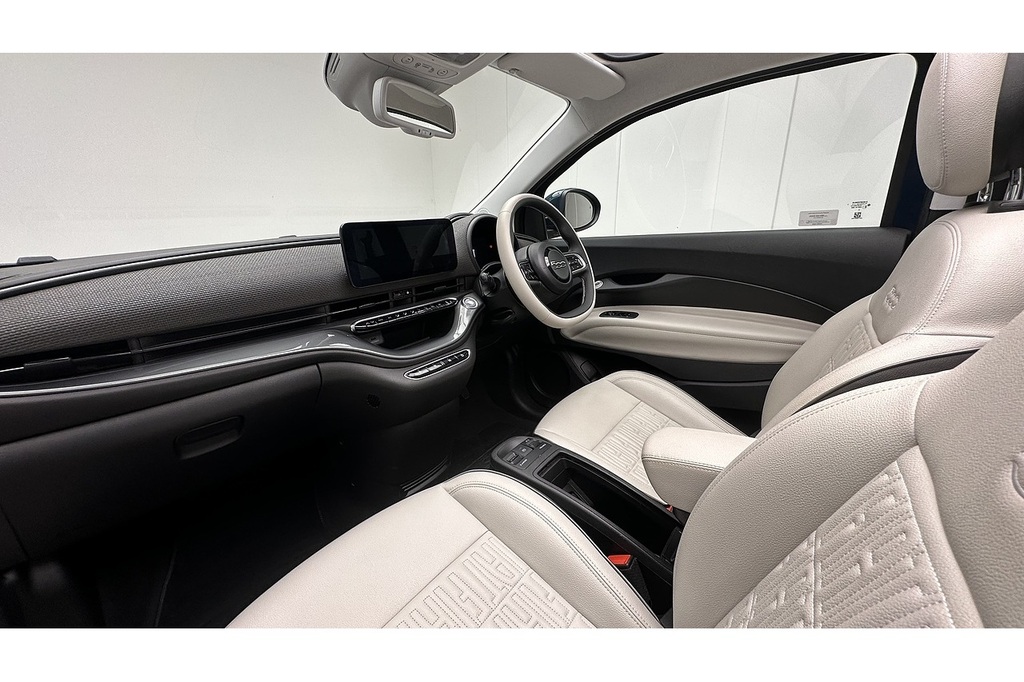Fiat 500E C Icon Black #14