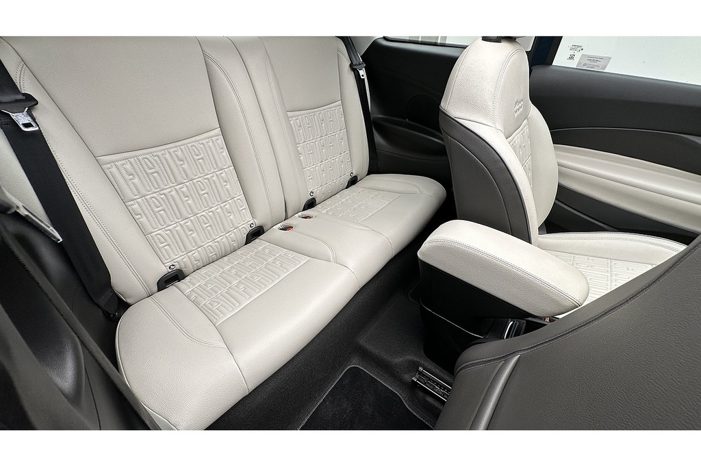 Fiat 500E C Icon Black #18