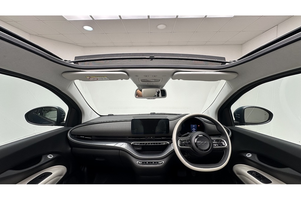 Fiat 500E C La Prima Green #2