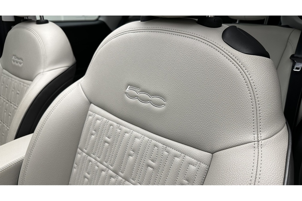 Fiat 500E C Icon Black #16